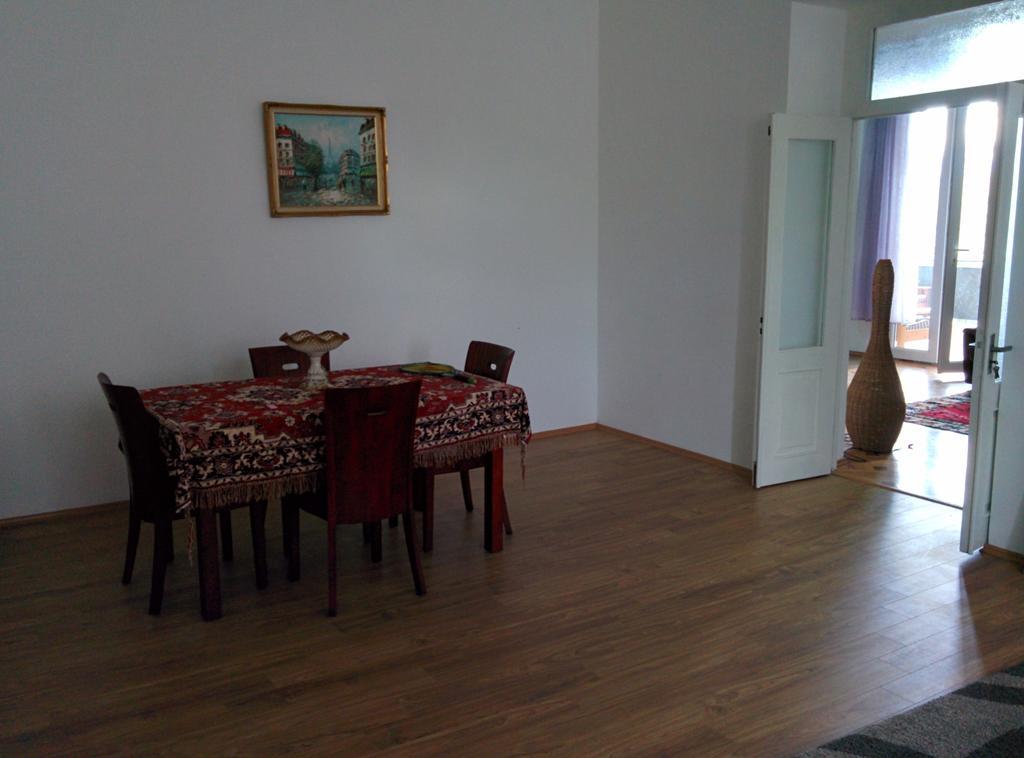 Guesthouse Natali Telavi Ngoại thất bức ảnh